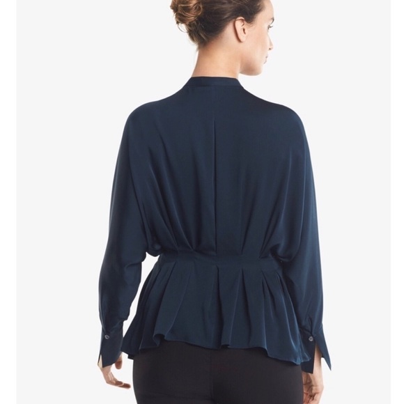 MM. LAFLEUR The Sontag Top - Teal  Green Stretch Silk top size small - Picture 2 of 11